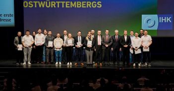 IHK Ostwürttemberg ehrt beste Absolventen der Berufsprüfungen (Foto: Industrie- und Handelskammer Ostwürttemberg)